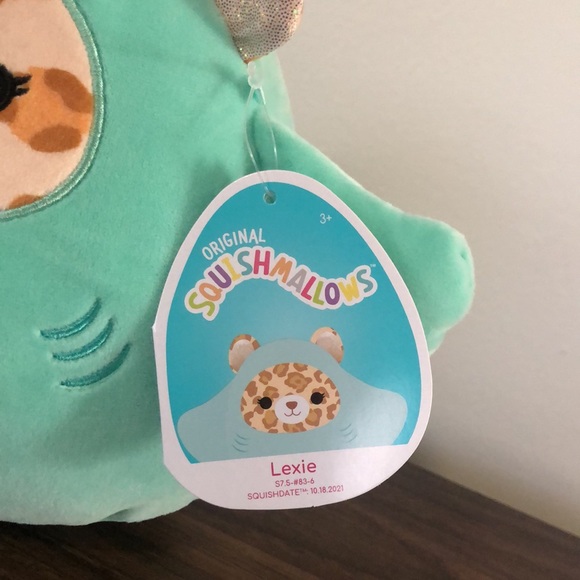 🧸Lexie The Cheetah In Manta Ray Costume - Picture 4 of 11